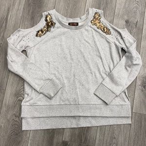 NWOT shyanne Cold Shoulder Sweatshirt